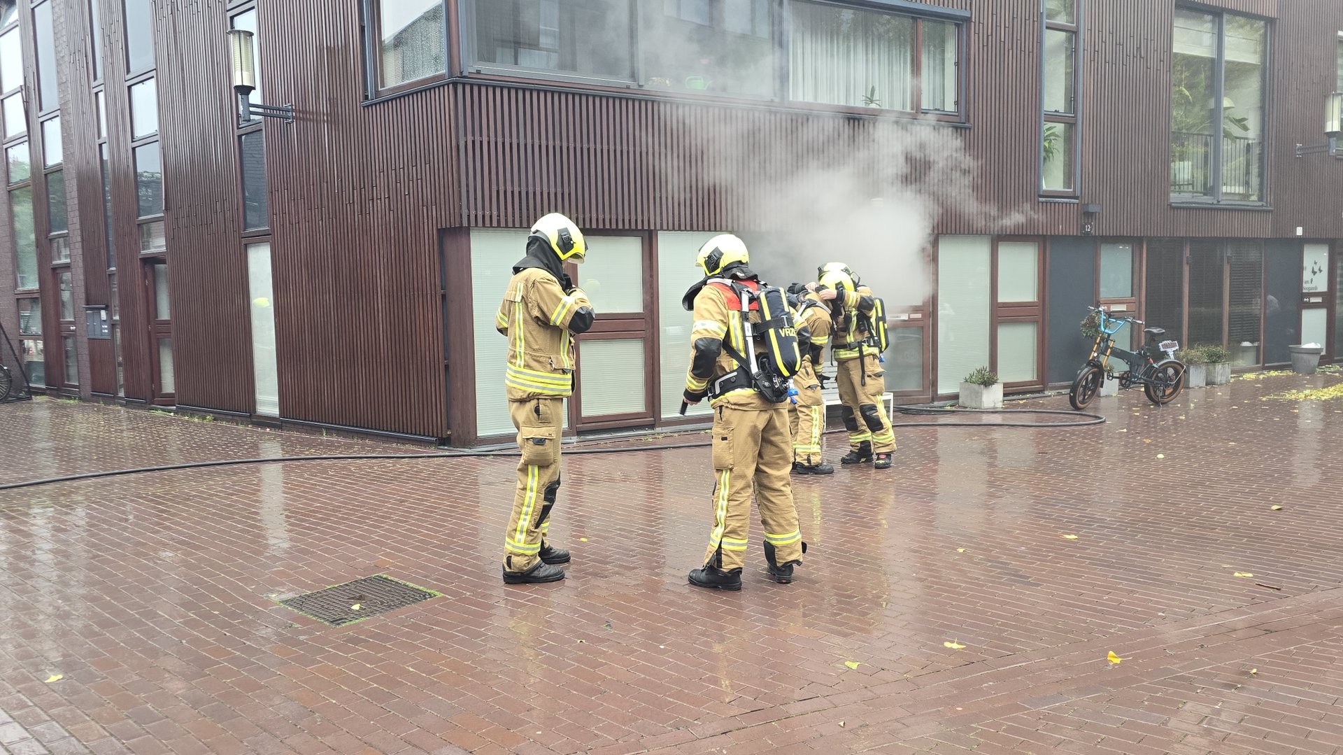 Brandweer rukt uit voor middelbrand in woning aan de Kokardebloem in Papendrecht