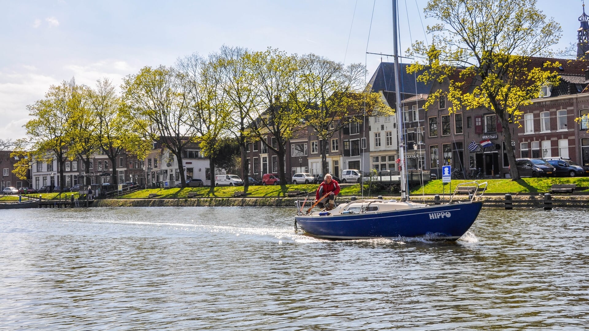 Weesp stelt handhaving vaarvignet uit: korte stops voorlopig gedoogd