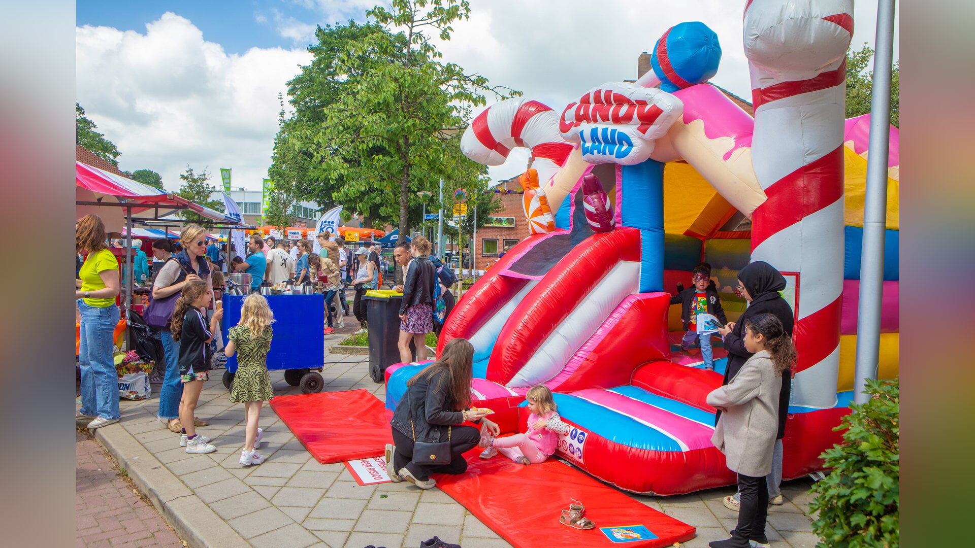 Keverdijk viert feest: jubileumeditie van bruisende jaarmarkt