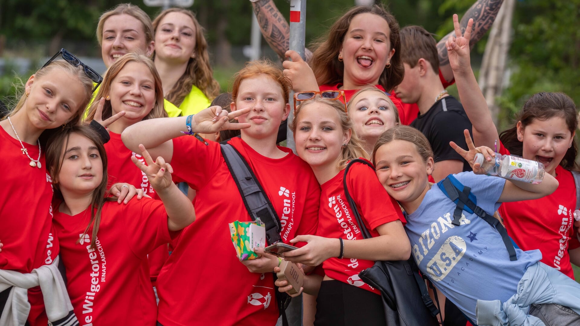 Avondvierdaagse Hilversum gestart; ruim 3400 wandelaars op pad