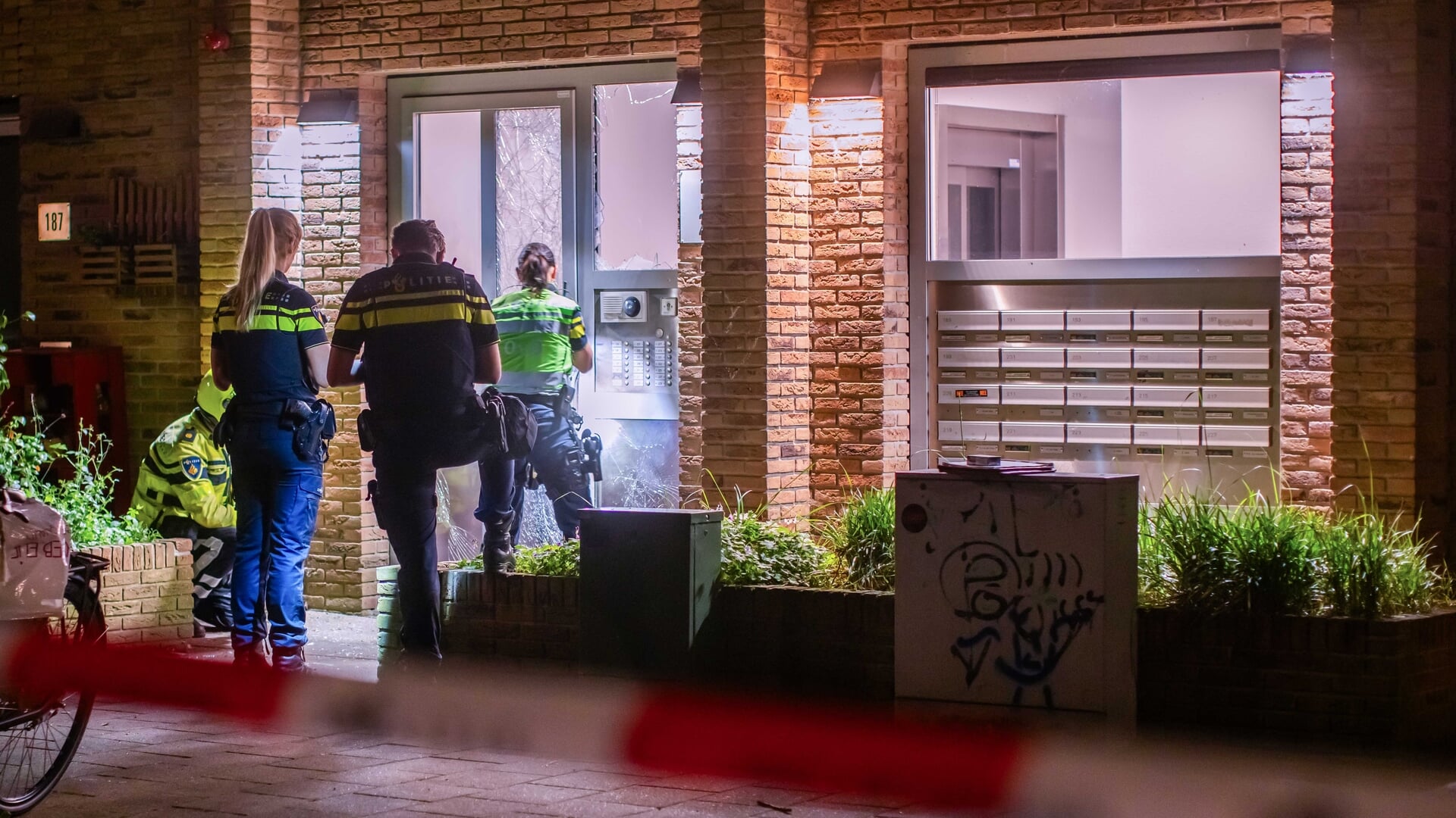 Flinke schade na explosie bij appartementencomplex in Hilversum