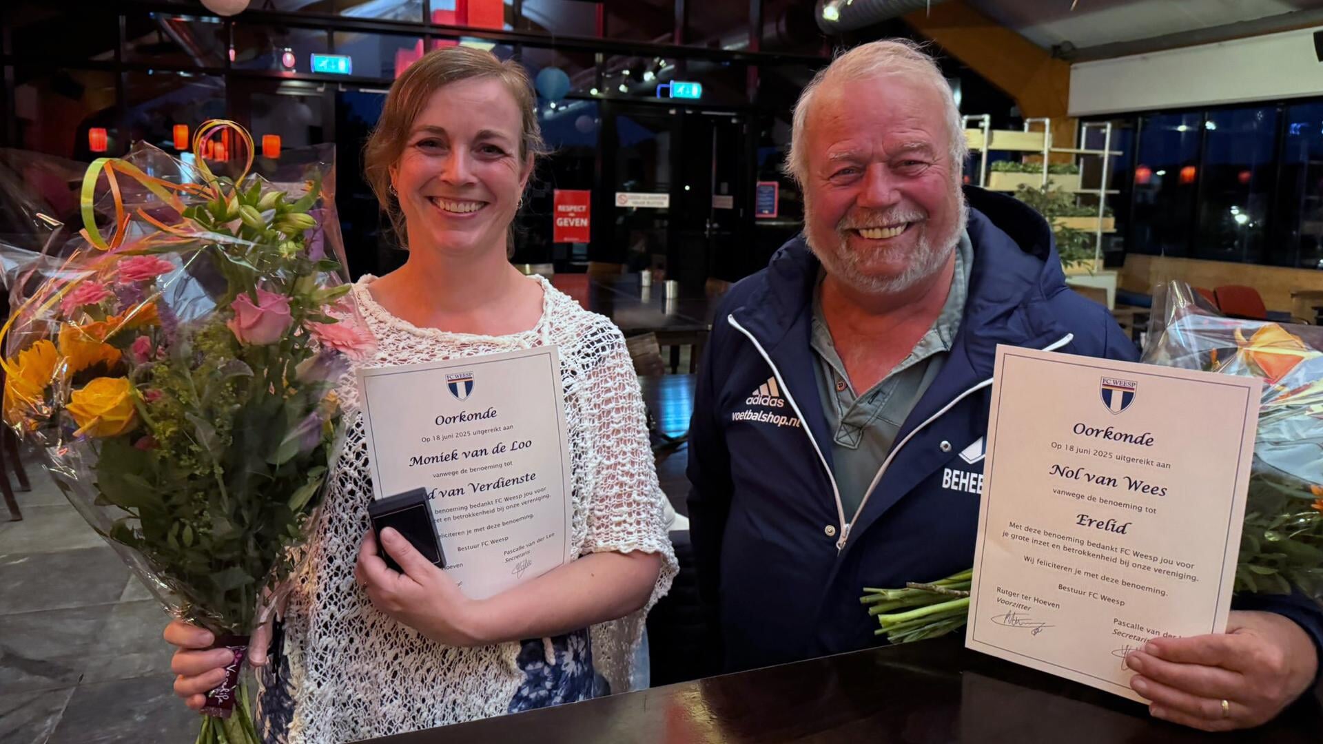 FC Weesp zet vrijwilligers Nol van Wees en Moniek van de Loo in het zonnetje