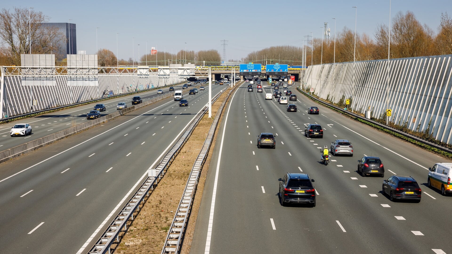 Zware verkeershinder rond Amsterdam door wegwerkzaamheden A10