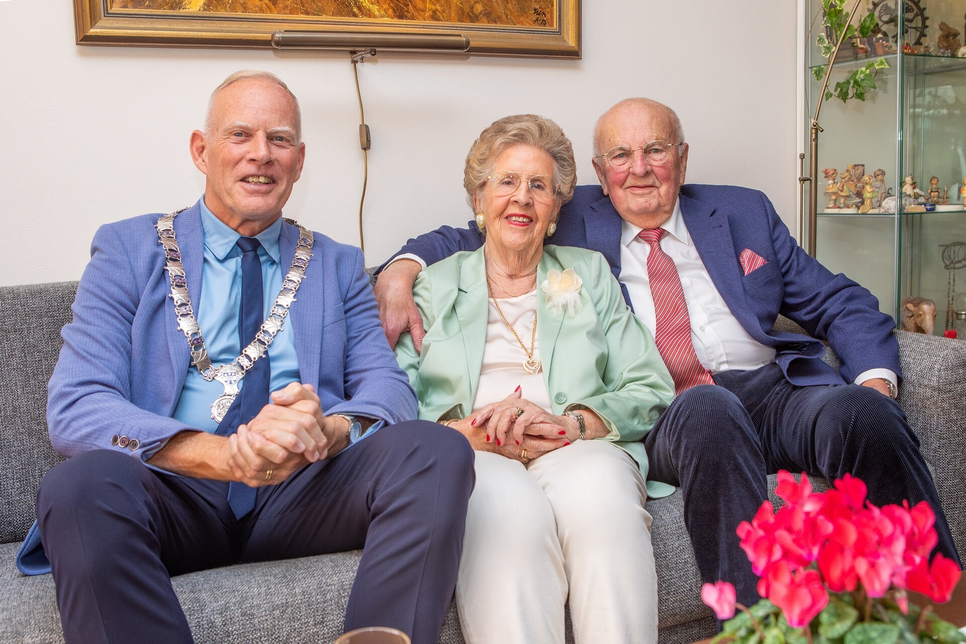 Piet (90) en Winny (88) de Jong vieren 65 jaar liefde in Naarden; ‘Je houdt van elkaar of niet!’