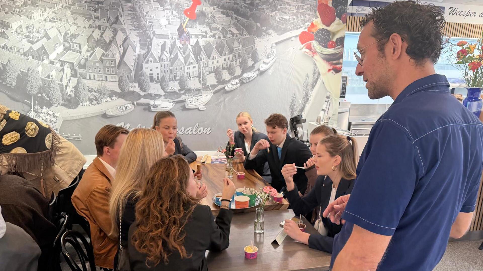 Weesper ondernemers inspireren nieuwe generatie horecamensen