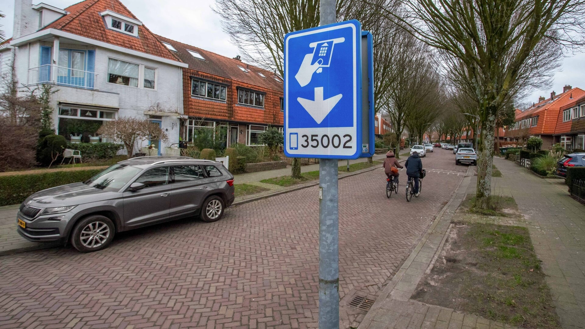 Bewonerscollectief kraakt miljoenreservering voor parkeerapp in Hilversum