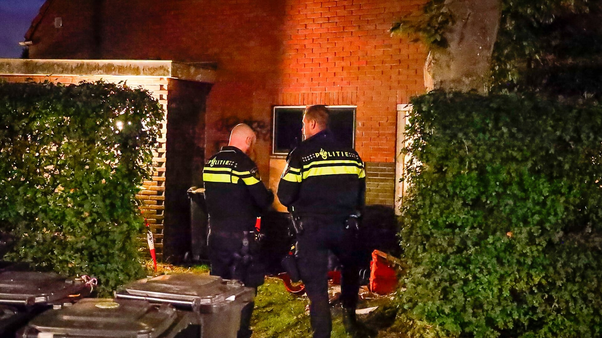 Burgemeester sluit woning Kometenstraat na explosies