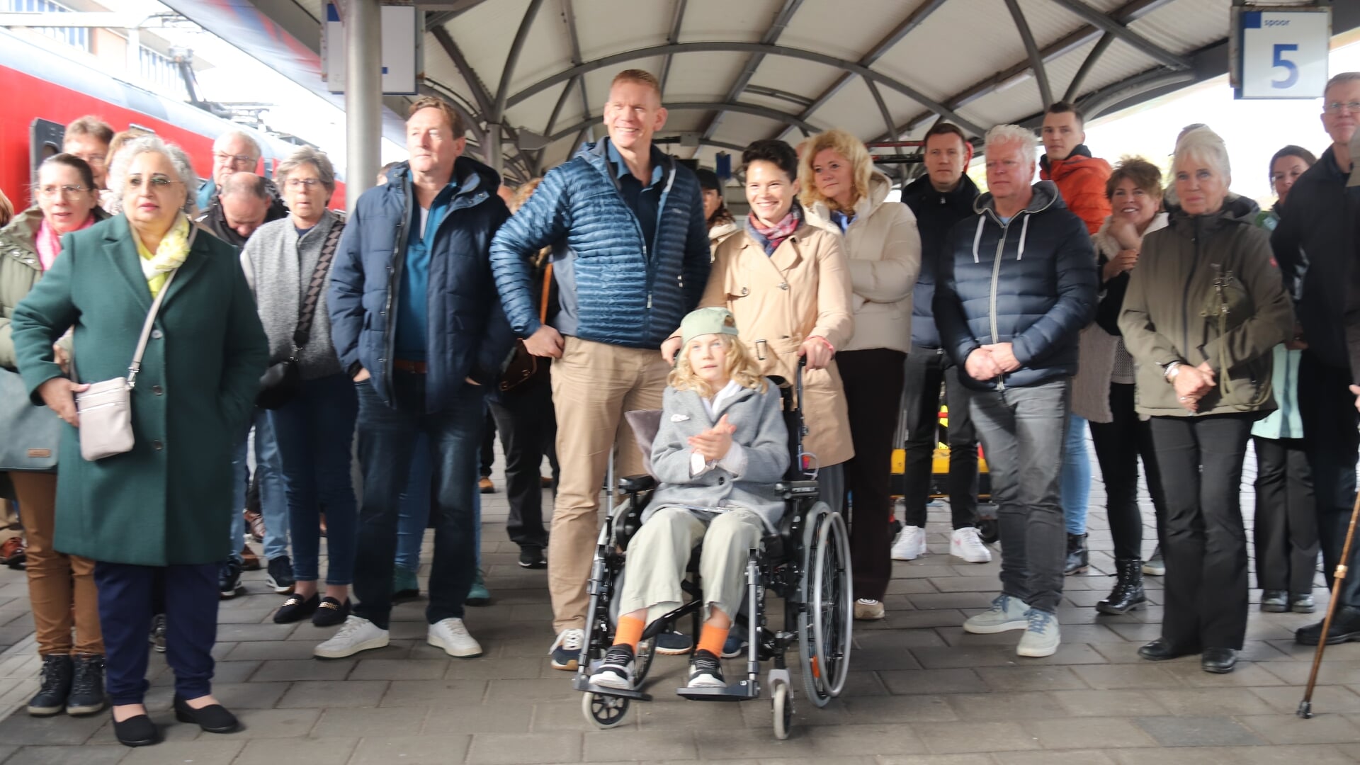 Whatsapp Buurtpreventie Trein stopt in Hilversum: ‘Veilige woonomgeving maken en onderhouden we same