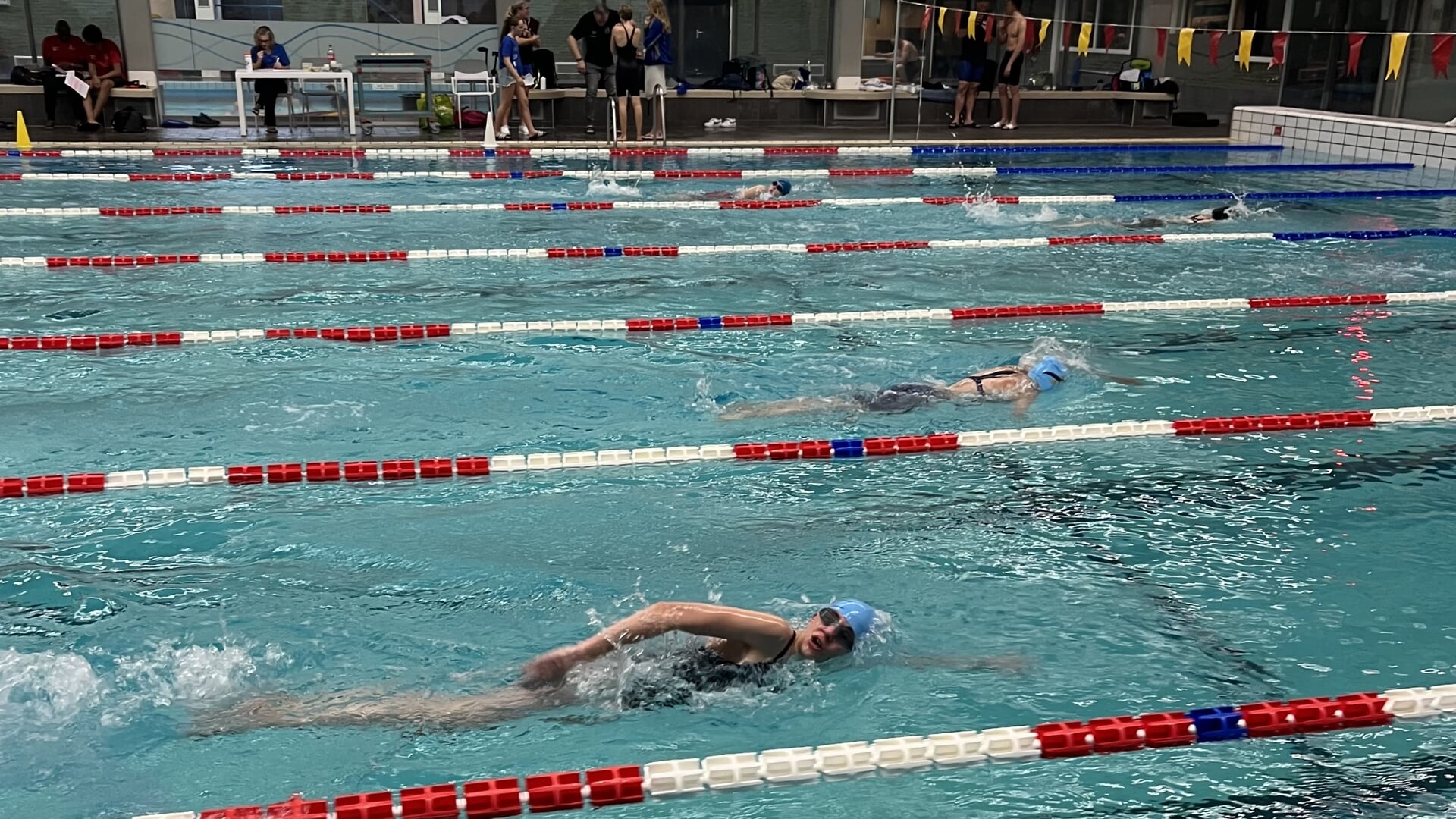 Samenwerking Gooische SG werpt vruchten af: jonge zwemmers excelleren in De Lieberg