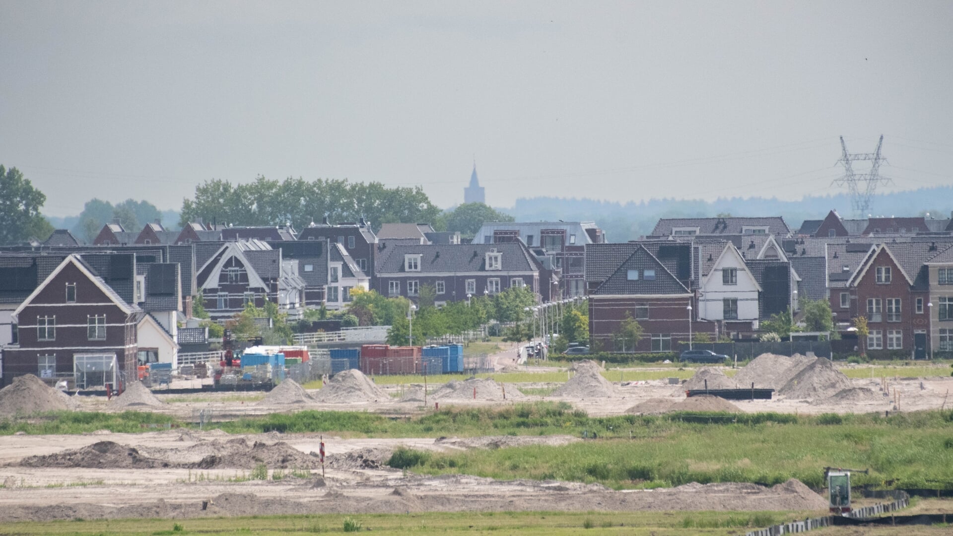 Gemeente Amsterdam verkoopt percelen Weespersluis terug aan GEM