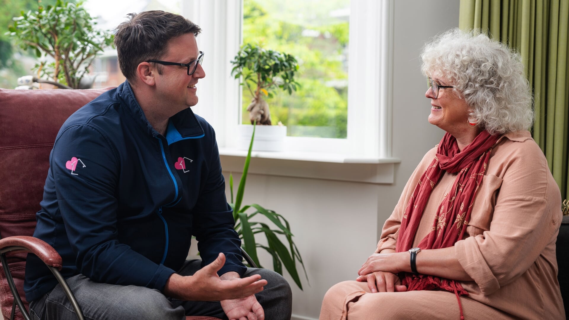 Superhelpers ondersteunen mantelzorgers in Hilversum via niet-medisch hulpplatform