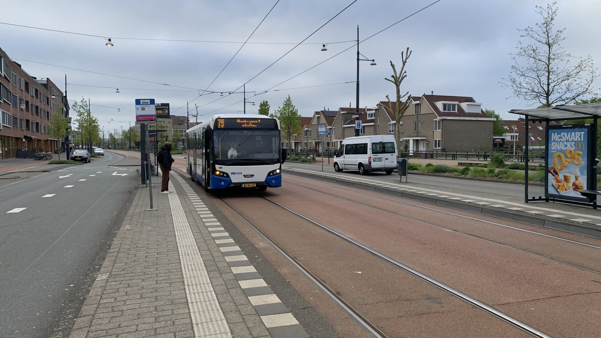 Bus 79 rijdt tot en met zondag tussen Diemen en station Muiderpoort ...