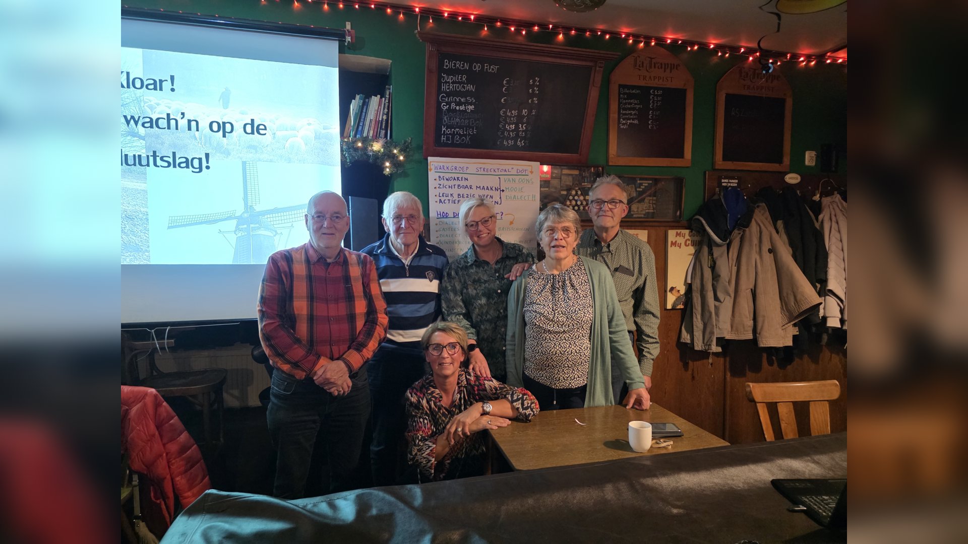 De Platproaters winnen tweede dialectquiz Nuwenspete