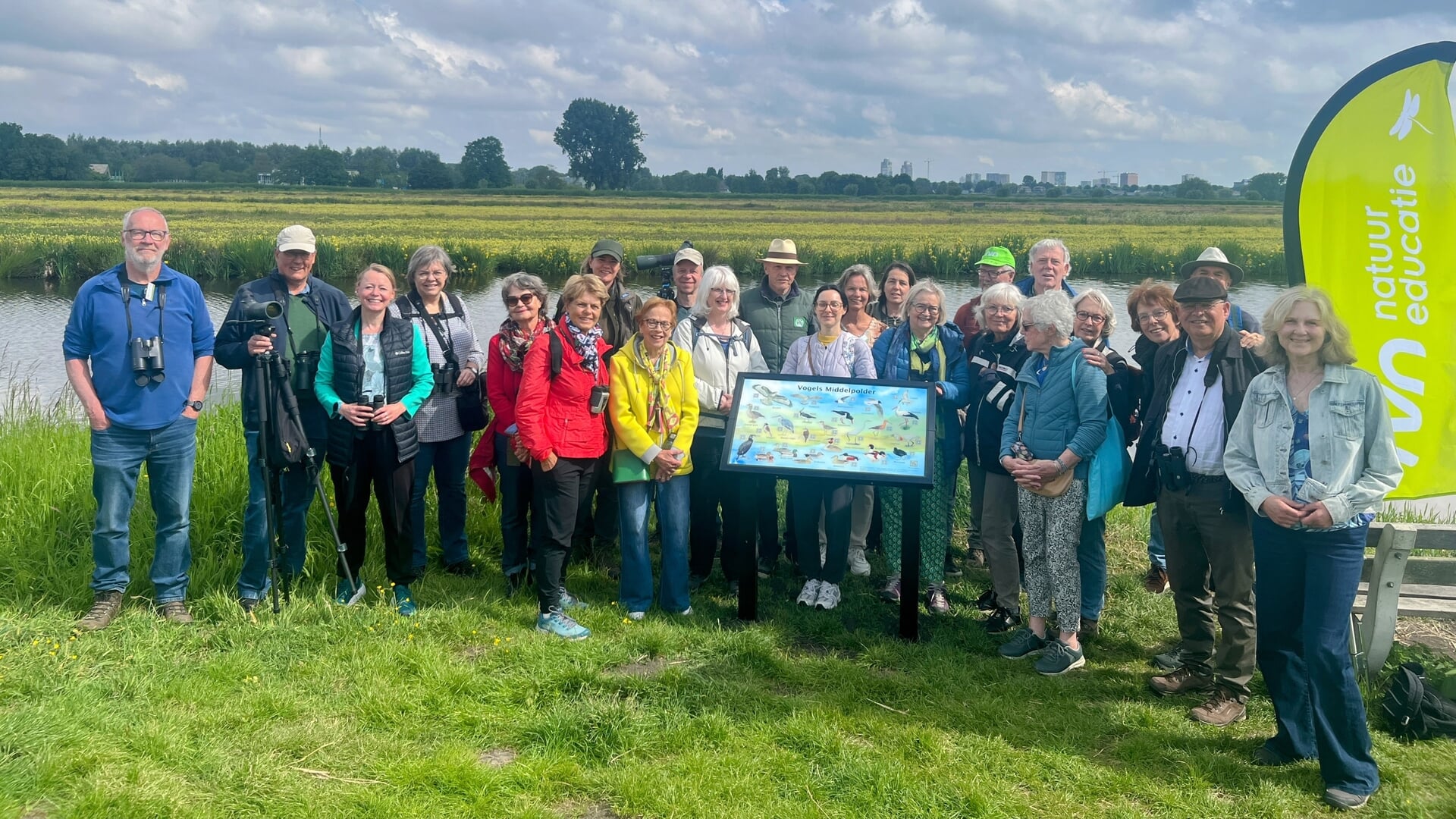 Onthulling IVN Vogelinformatiepaneel in Middelpolder in Amstelveen