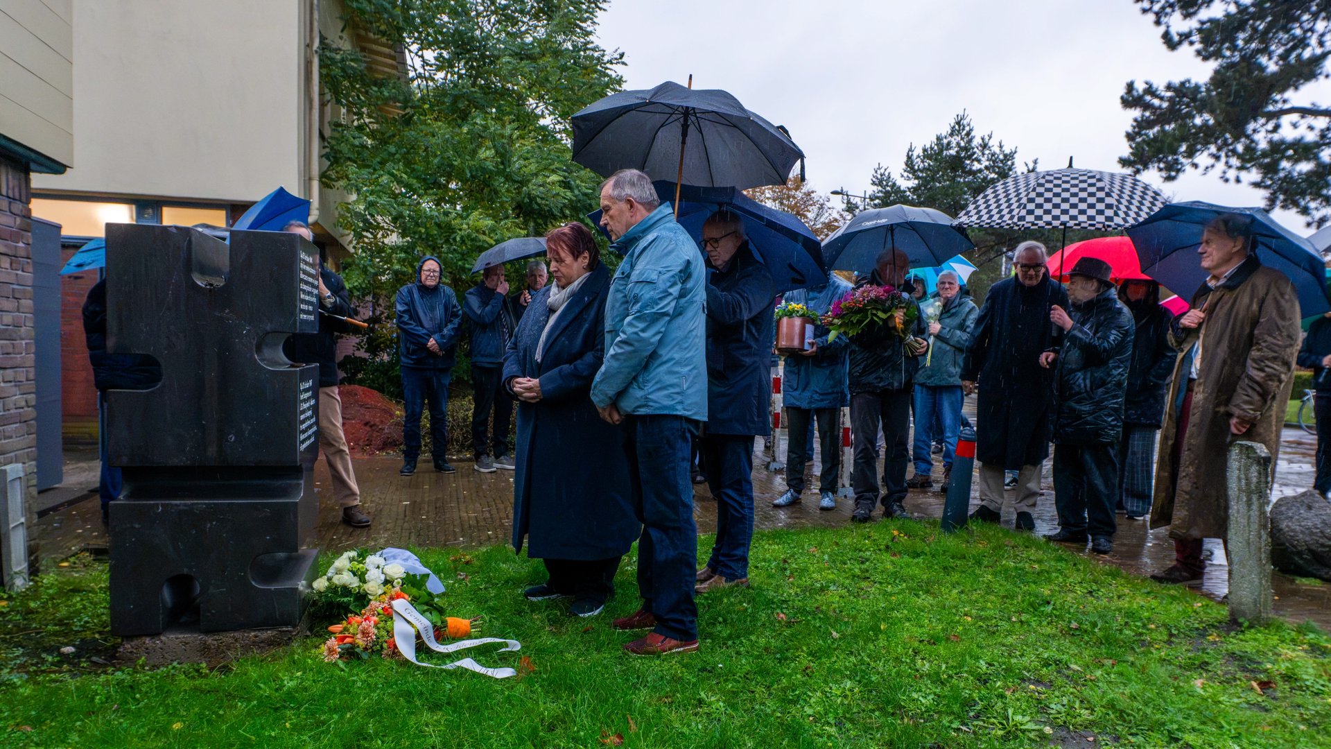 Herdenking Oktoberrazzia in Hilversum: ‘We moeten blijven zoeken, onderzoeken en vertellen’