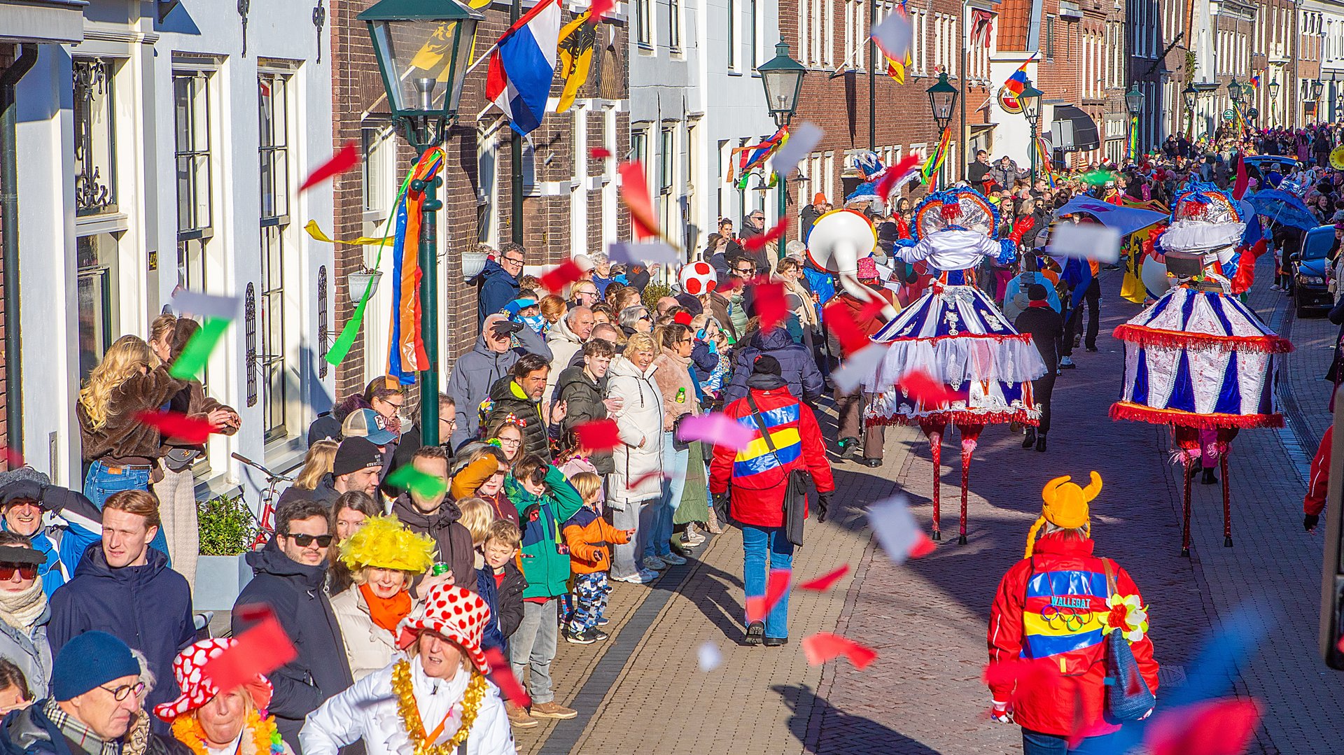 Naarden trapt carnaval af met Sterrenfestival en prinsenonthulling tijdens Naarden Pronkt
