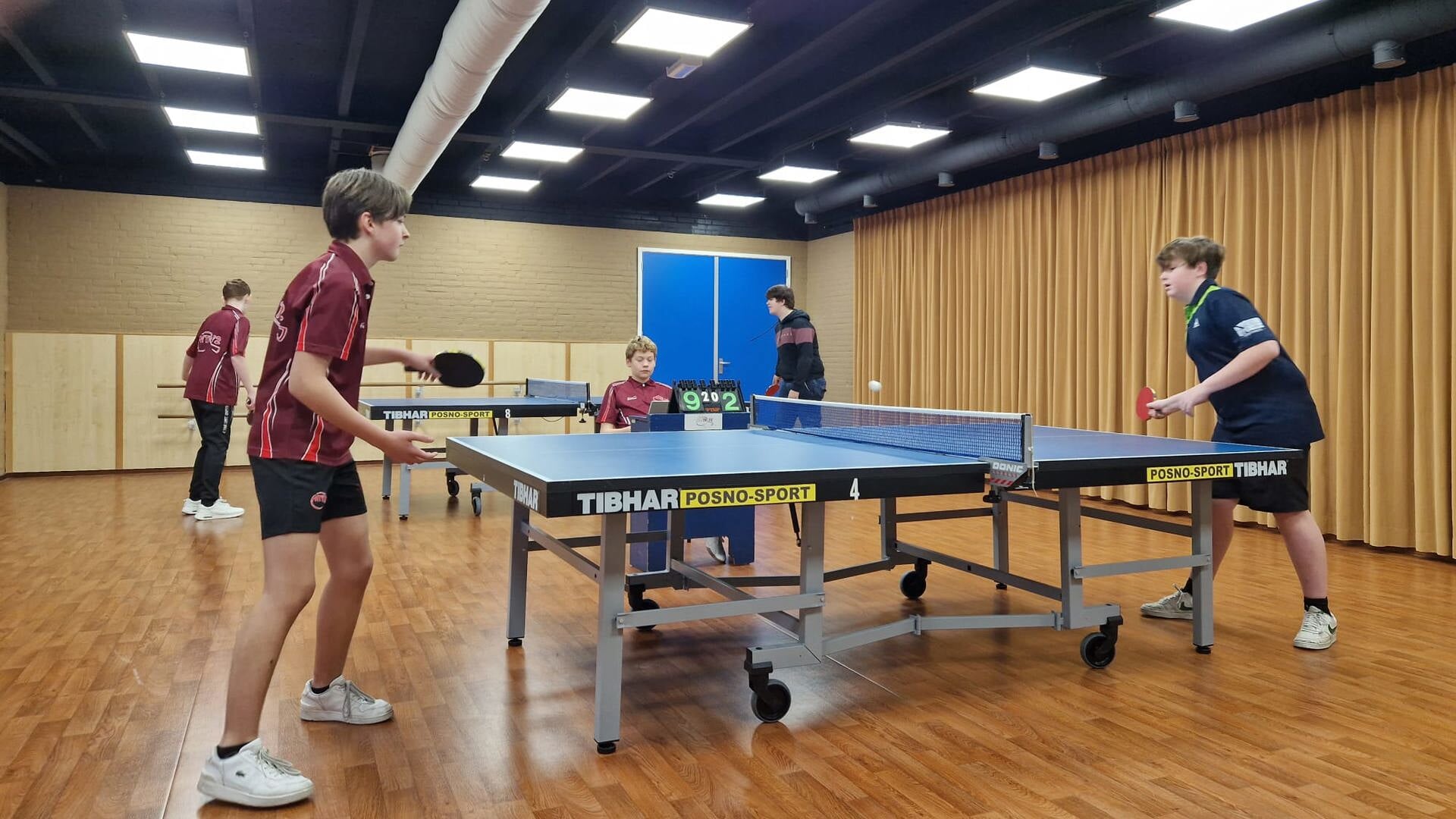 Stunt vaandelteam Mierlose tafeltennisvereniging MTTV ‘72