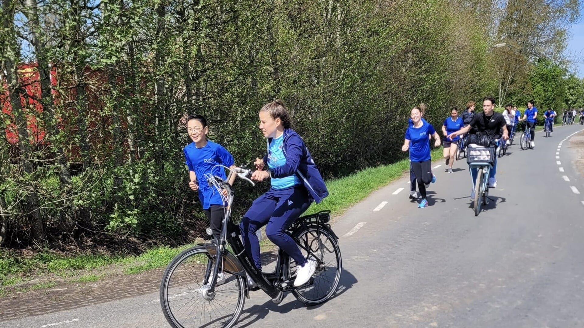 Team 188 Maak een Vuist zet Steenspil aan het werk