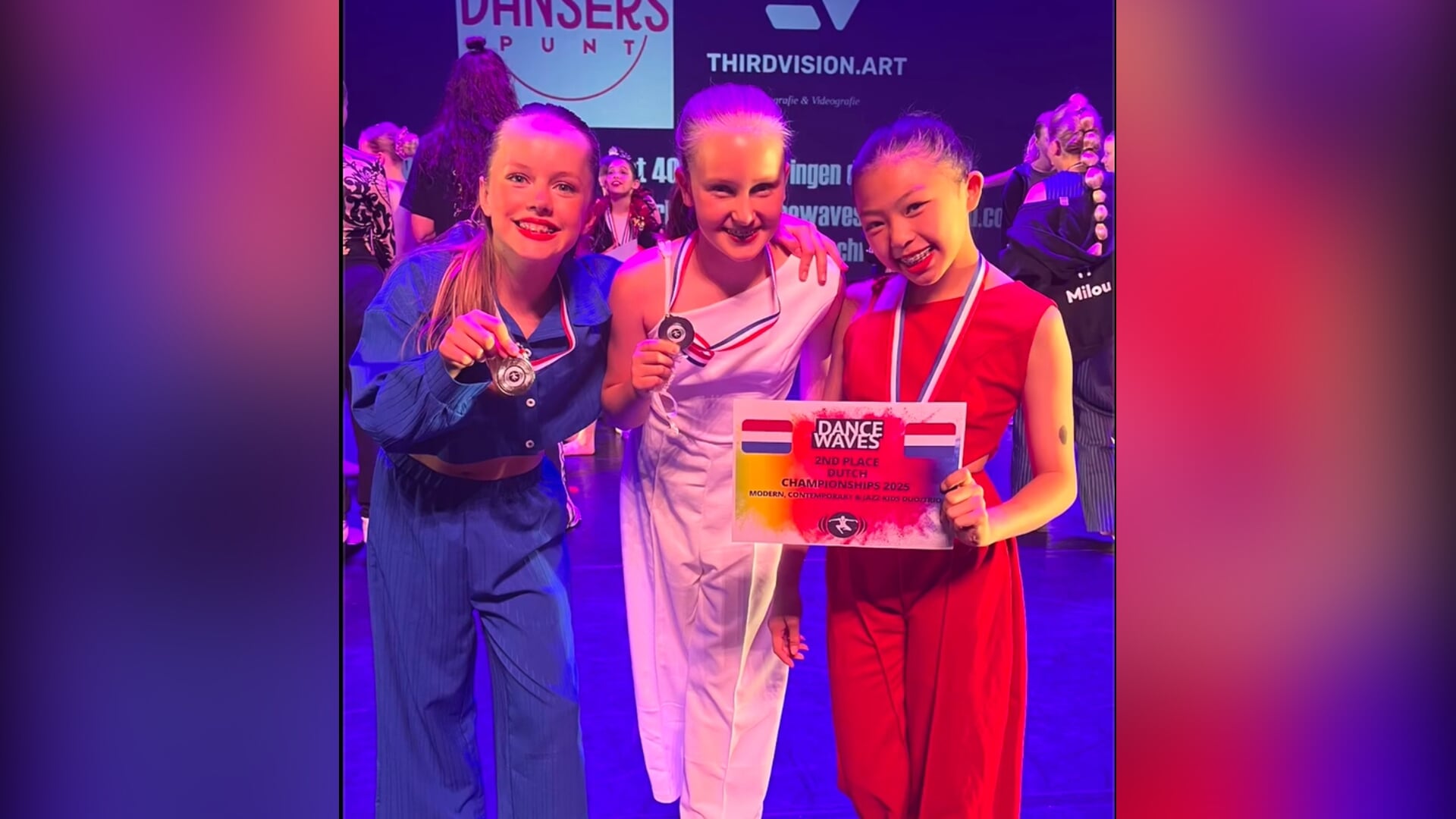 Dansschool DCF schittert op NK Dancewaves – trio plaatst zich voor Europees Kampioenschap