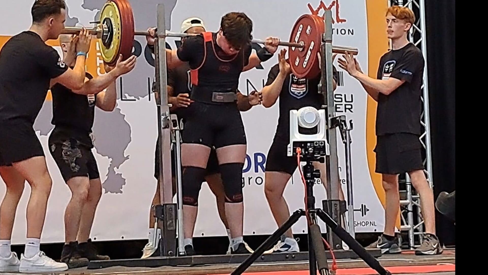 17-jarige Lennard uit Heiloo 4e bij NK Powerliften