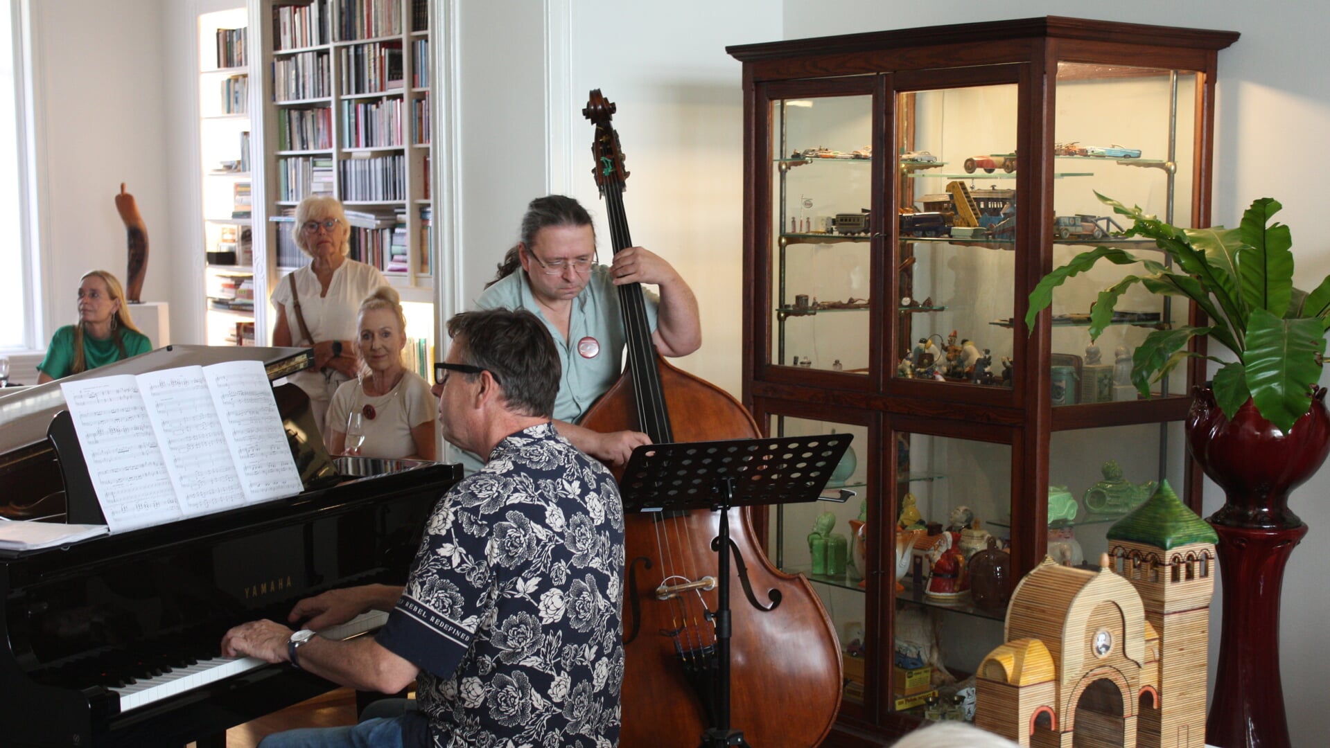 Transformatie-expositie geopend in Salon Sommelsdijk