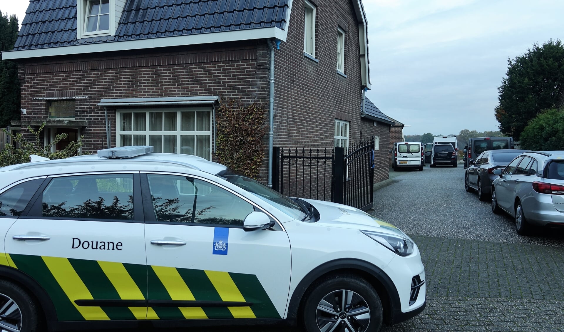 Grote inzet bij FIOD inval Wellerlooi