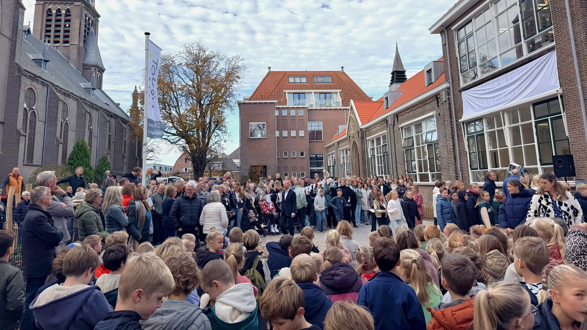 Feestelijke opening Kindcentrum Binnenmeer - met reportage OSU/rtv