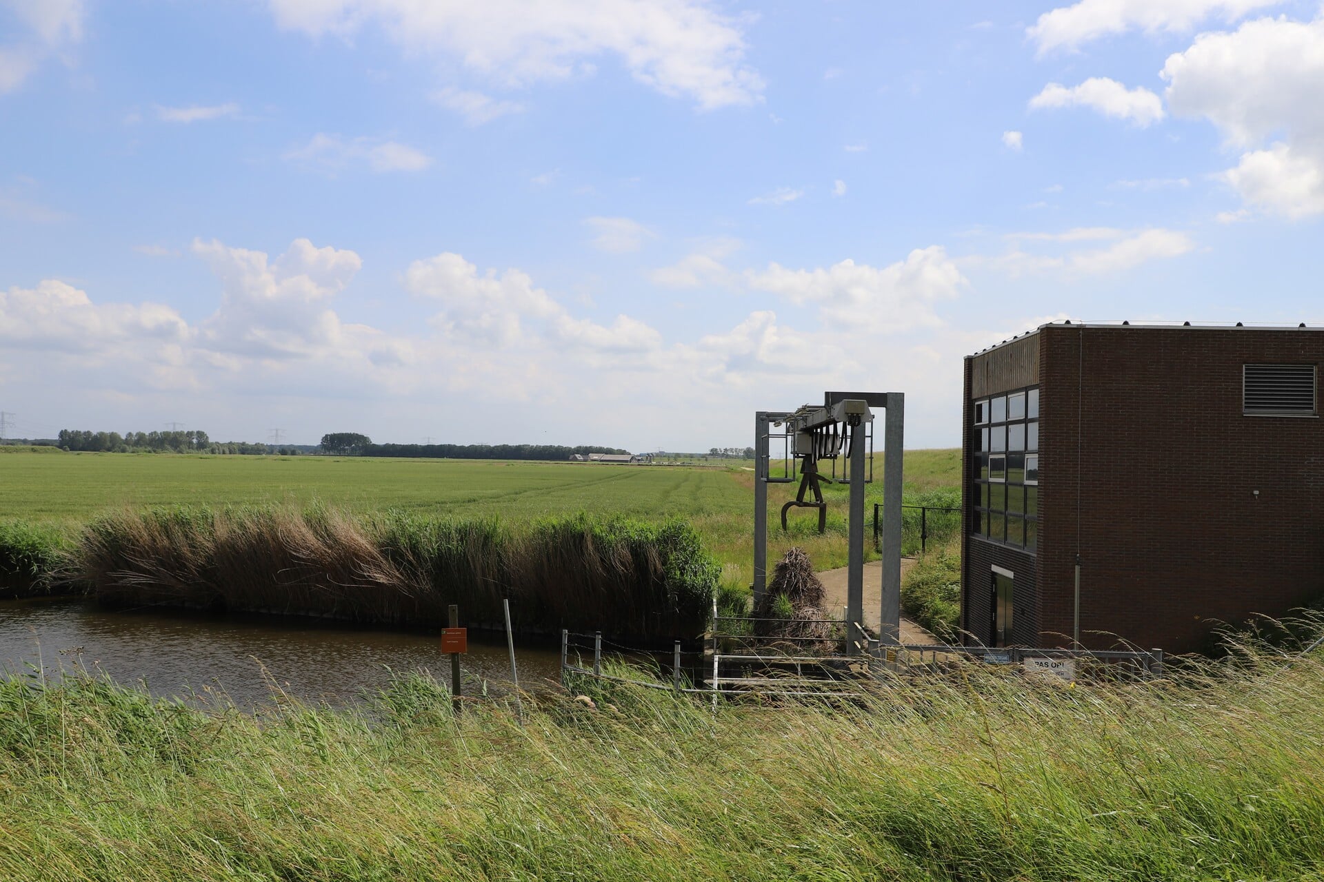 Drie partijen willen alternatief plan voor 380 kV station