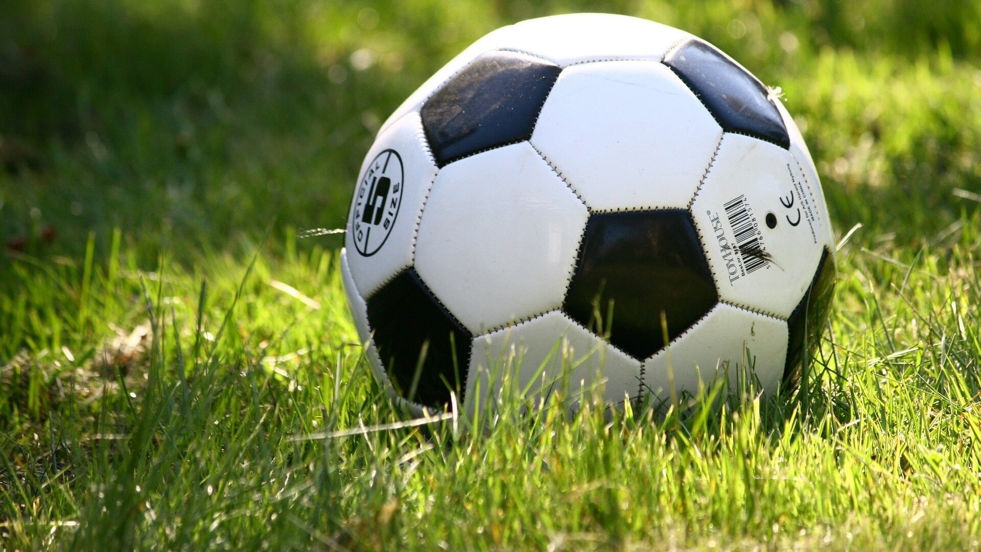 METO knokt zich naar eerste zege