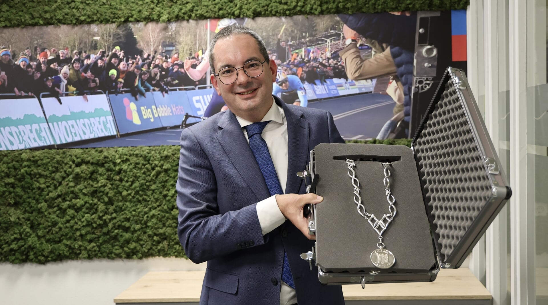 Burgemeester Steven Adriaansen herbenoemd