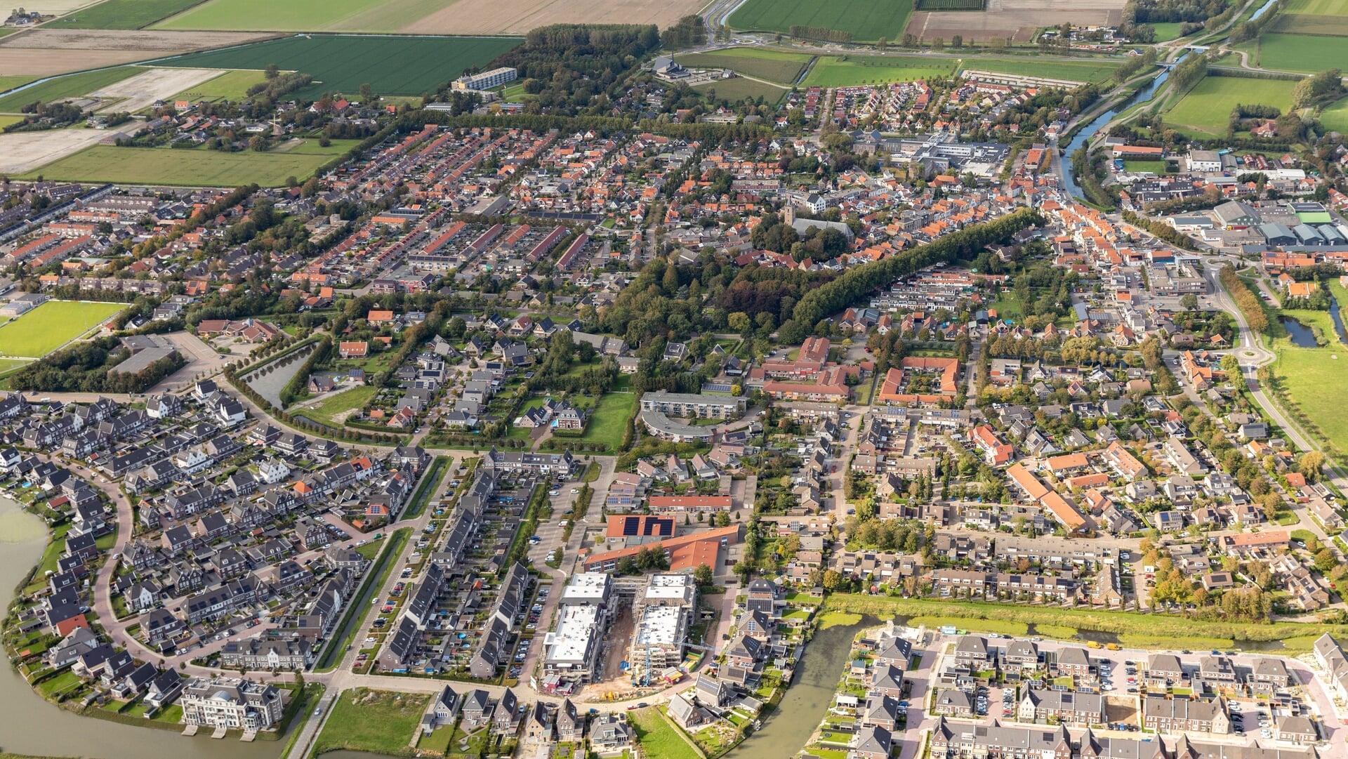 Onder De Wiek Dirksland Zorgen bij dorpsraad over opknapbeurt Dirksland: ‘Waar moeten we de