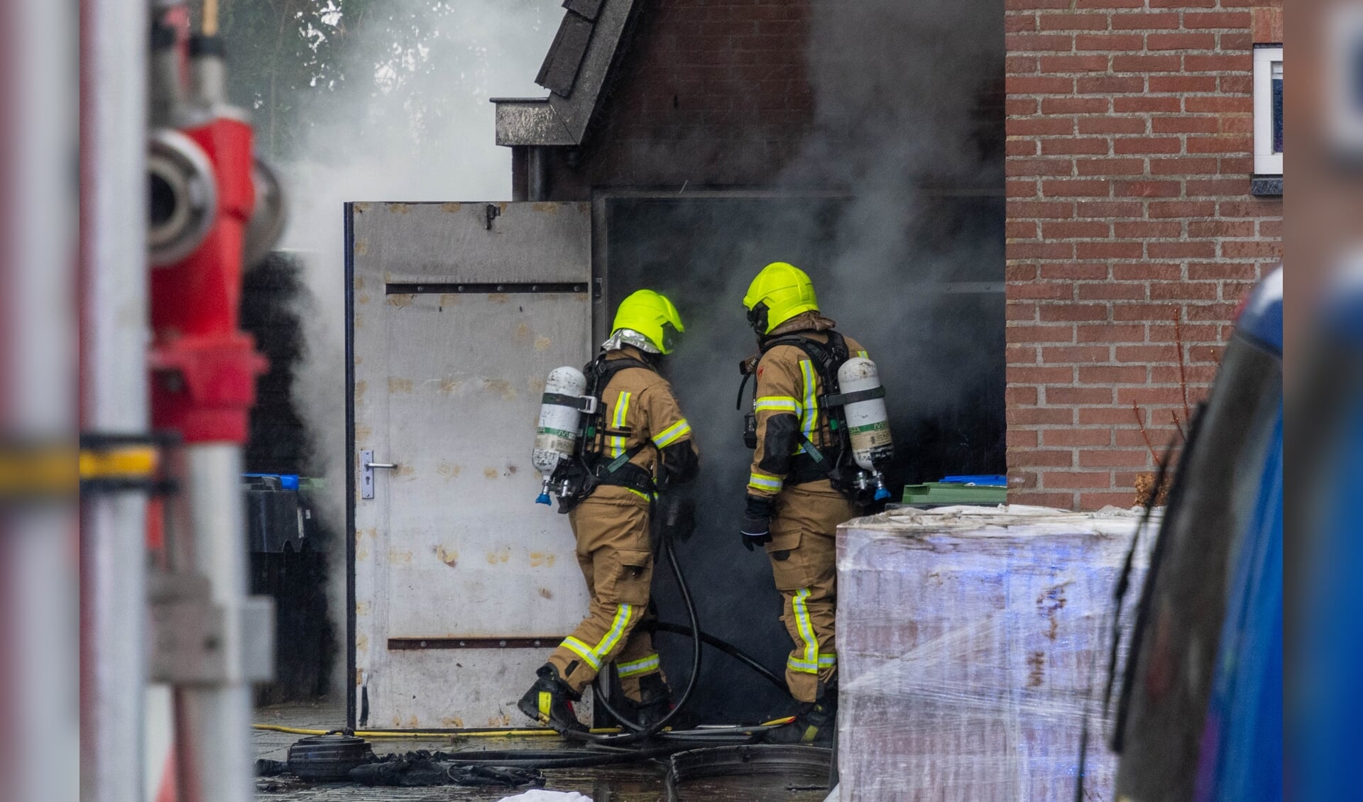 Persoon Raakt Ernstig Gewond Bij Brand In Dirksland Eilanden Nieuws