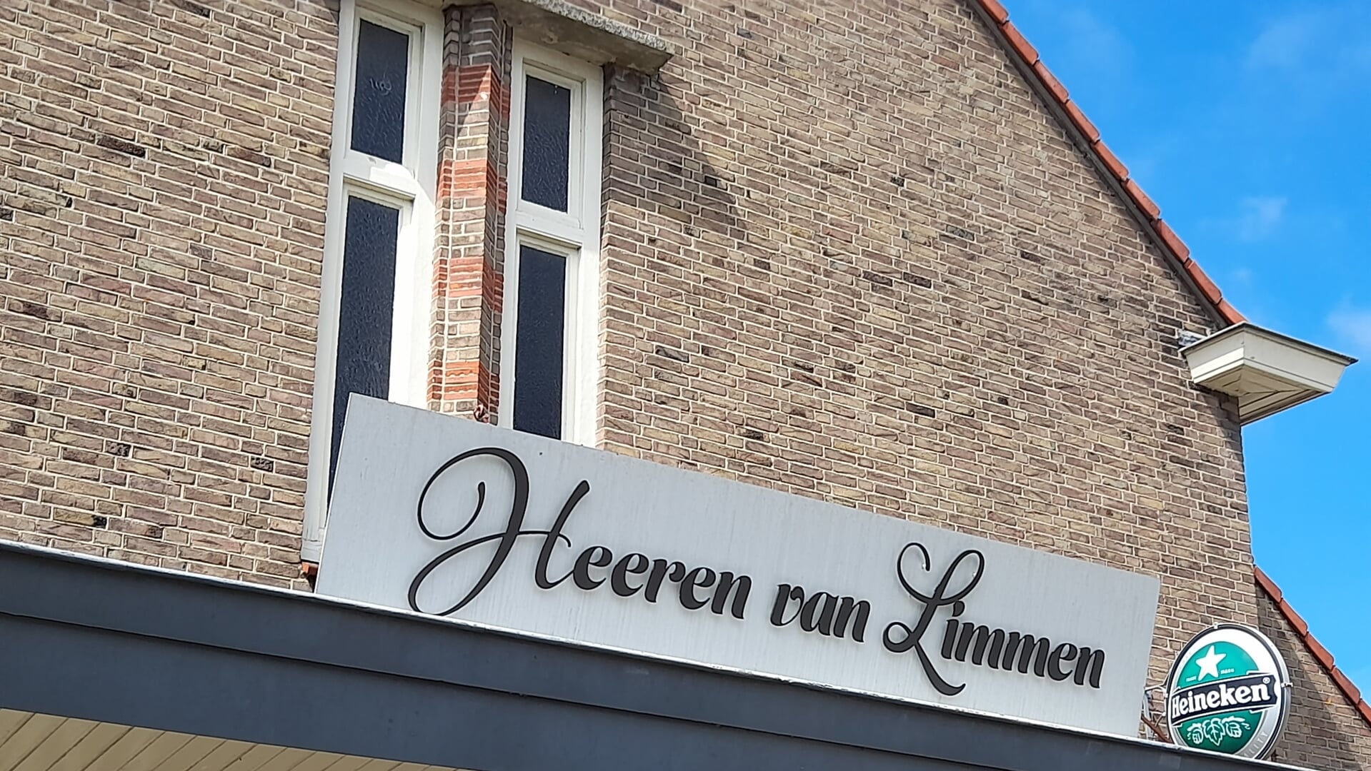 Toneelvereniging De Limmer Plankeniers brengt klucht ‘Zorgbot 2,0’