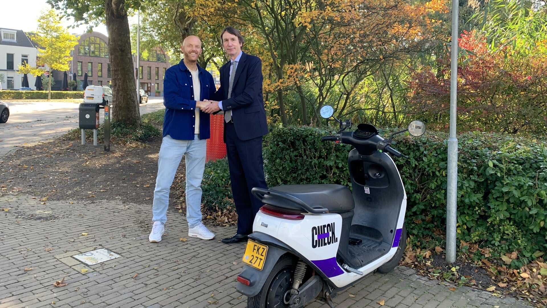 Overeenkomst met deelscooteraanbieder Check verlengd na doorvoeren strenge verbetermaatregelen