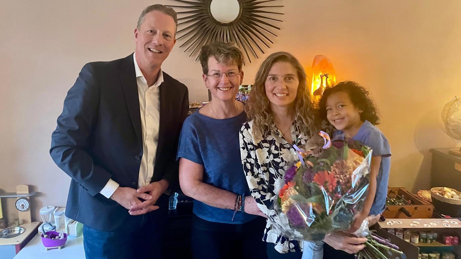 Gemeente geeft cadeaukaart om Amstelveense pleeggezinnen te bedanken in Week van de Pleegzorg