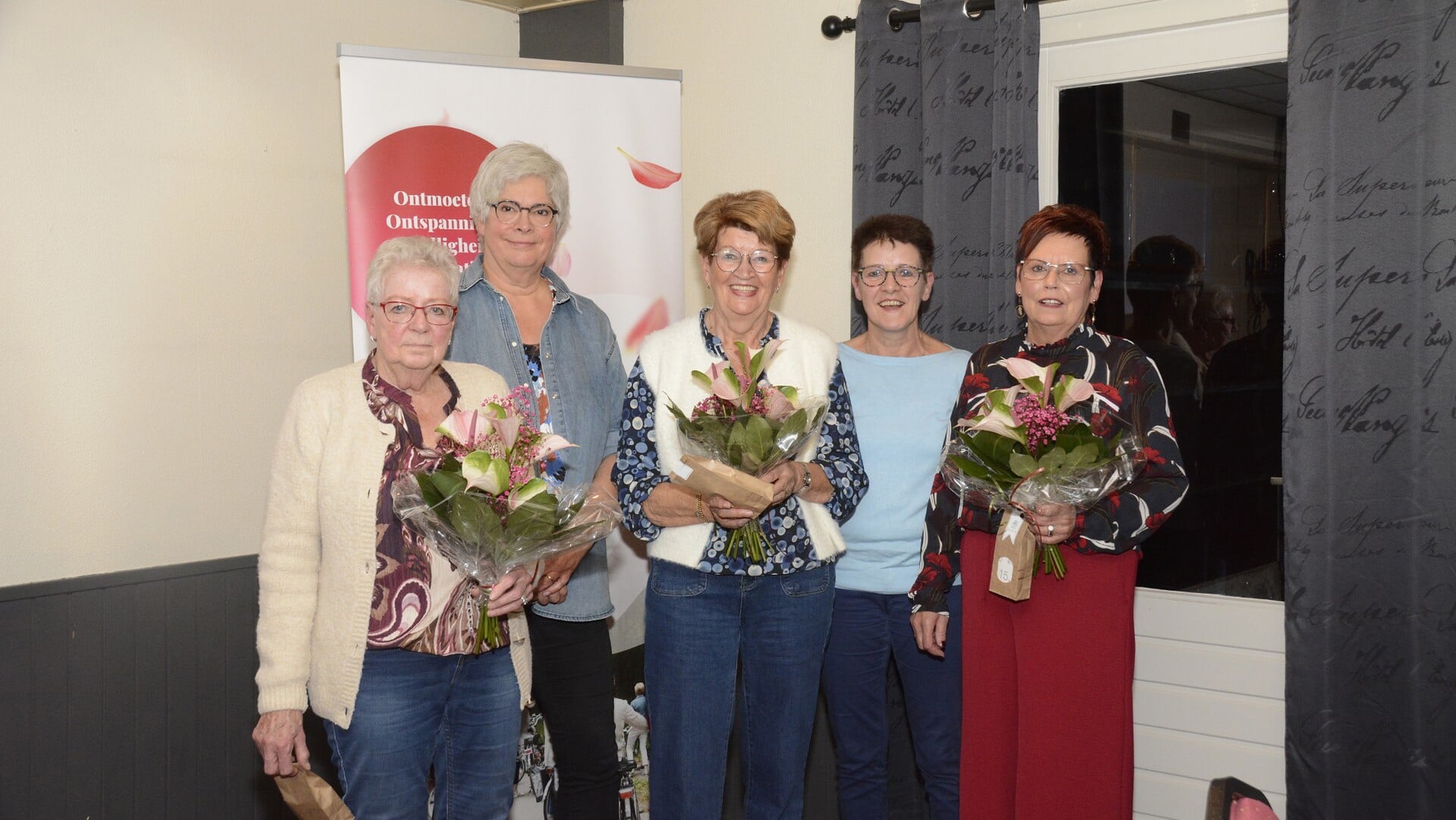 Jubilarissen en afscheid bij jaarvergadering EVA