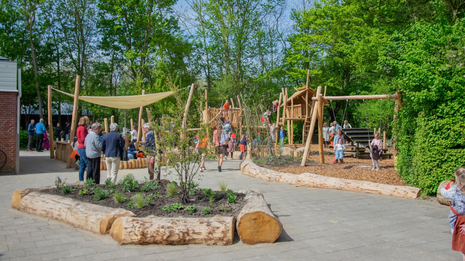 Eben-Haëzer viert tachtig jaar vrijheid met lunch en speeltuin