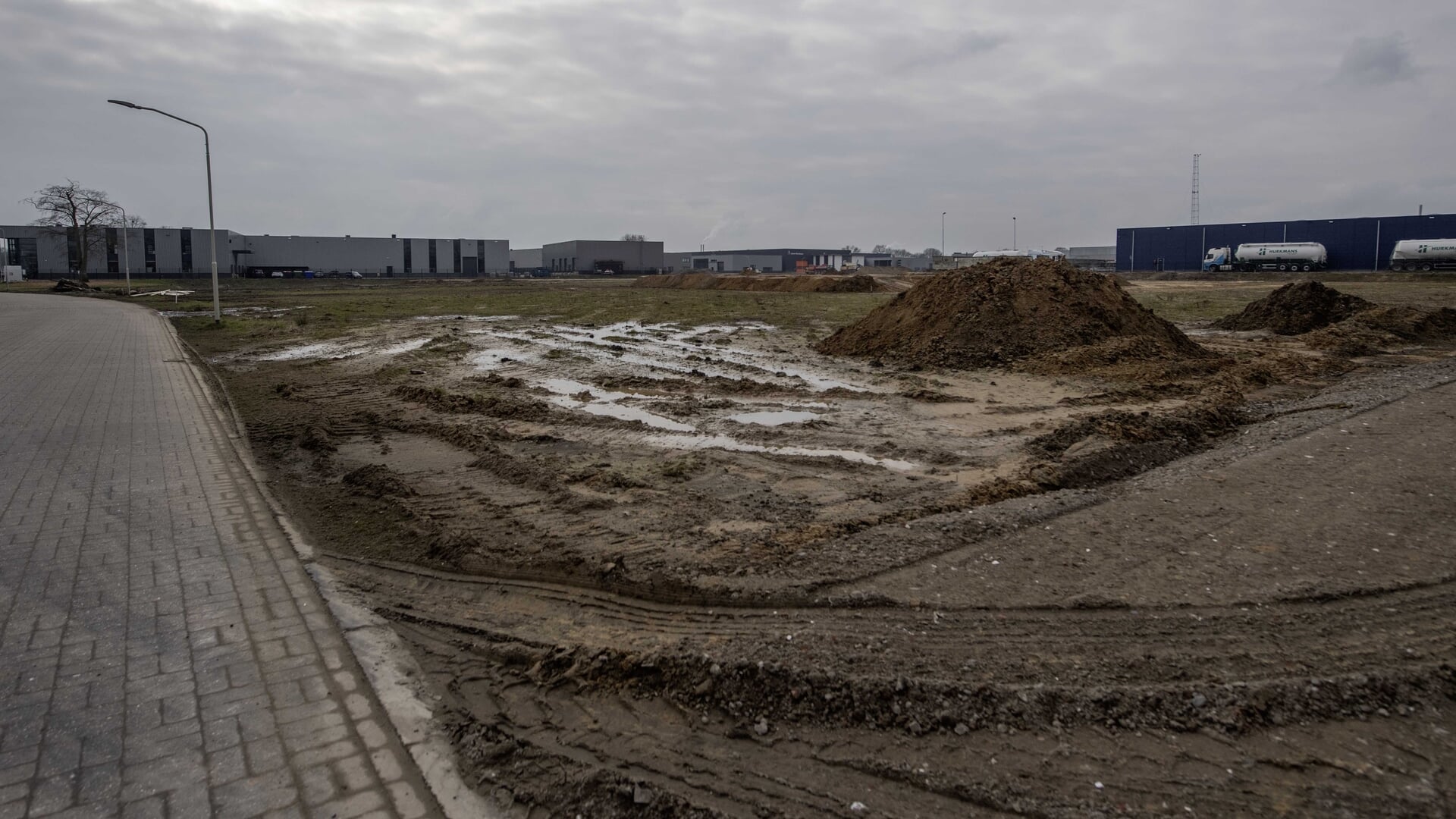 Enquêtecommissie presenteert rapport over gronddeal Lage Akkerweg