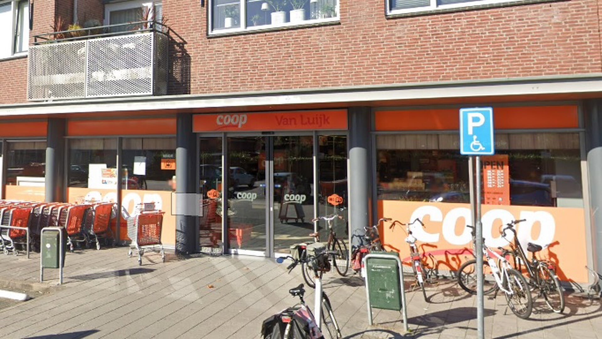 Coop van Luijk in Dirksland wordt PLUS