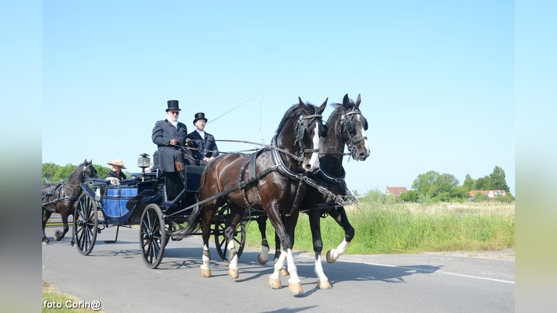 Oude tijden herleven met antieke koetsen in Middelharnis en Sommelsdijk