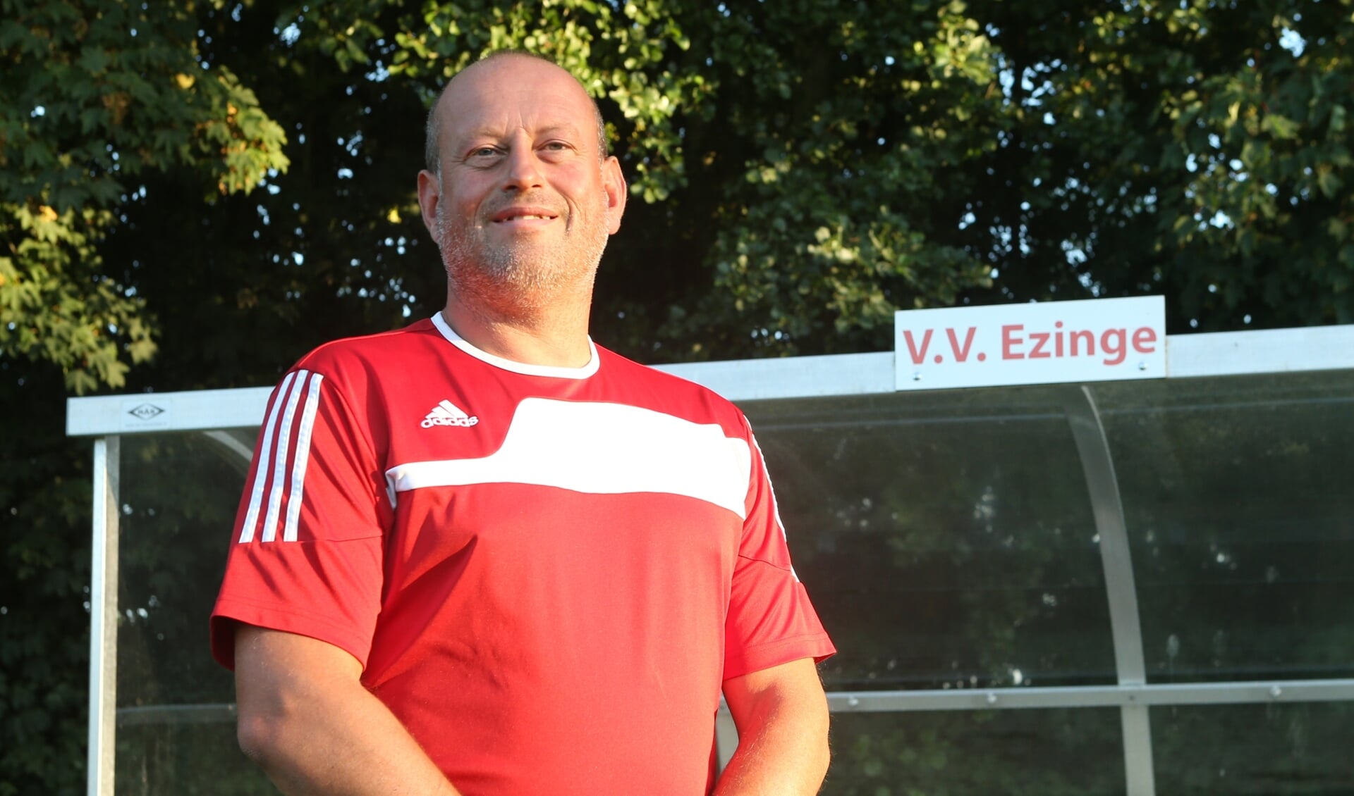 Ezinge eenvoudig naar winst in derby tegen OKVC