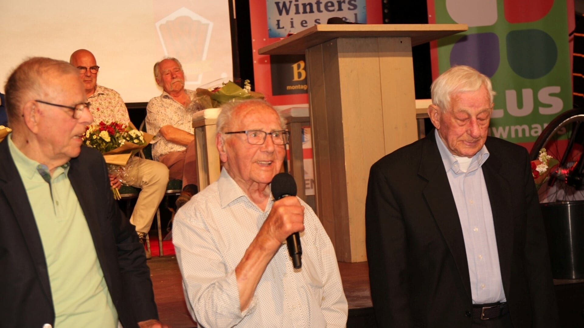 Oprichter van SJVV Gerard Manders (102) overleden - Al het nieuws uit ...