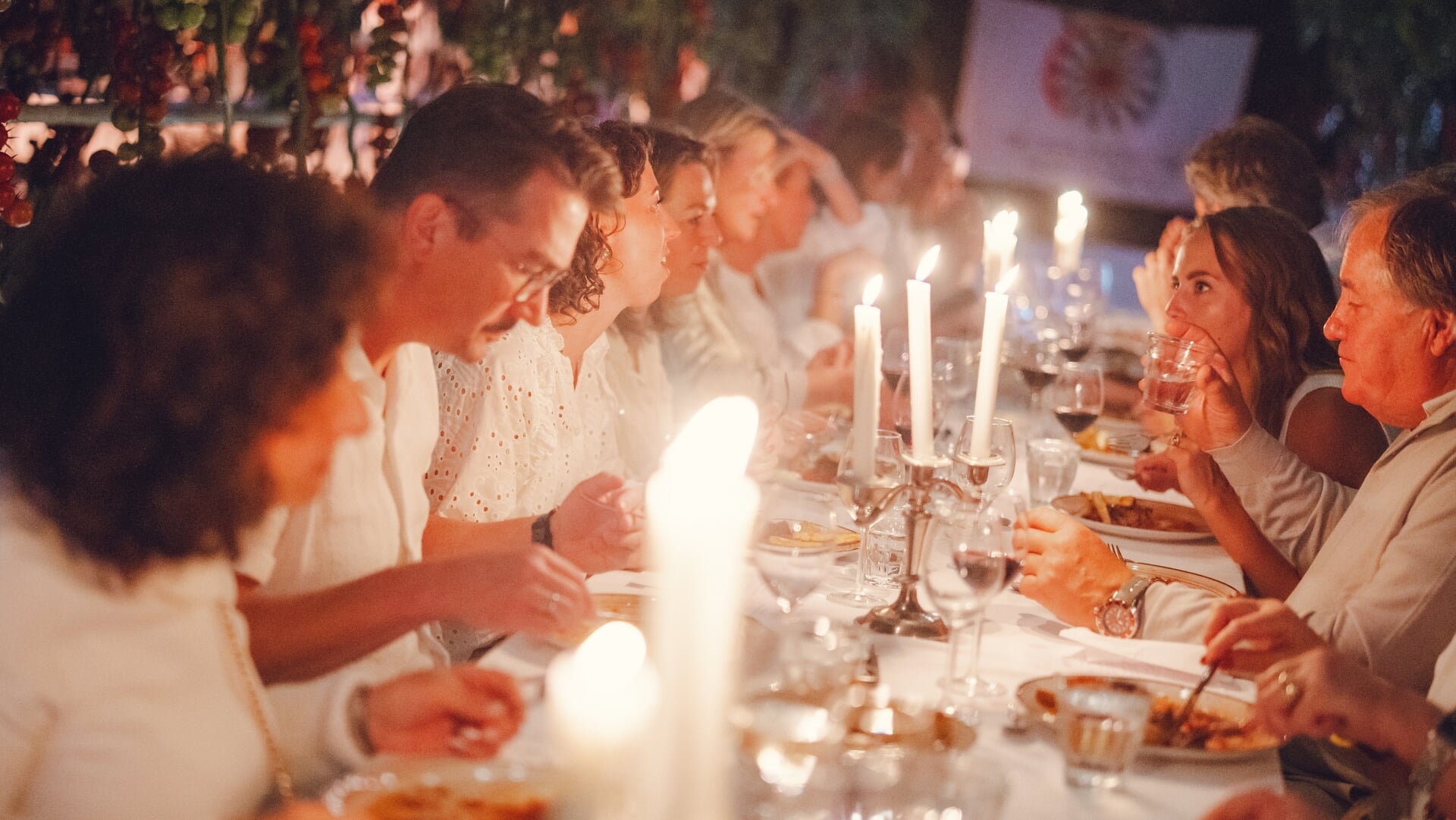 Diner en Blanc levert mooi bedrag op voor goed doel