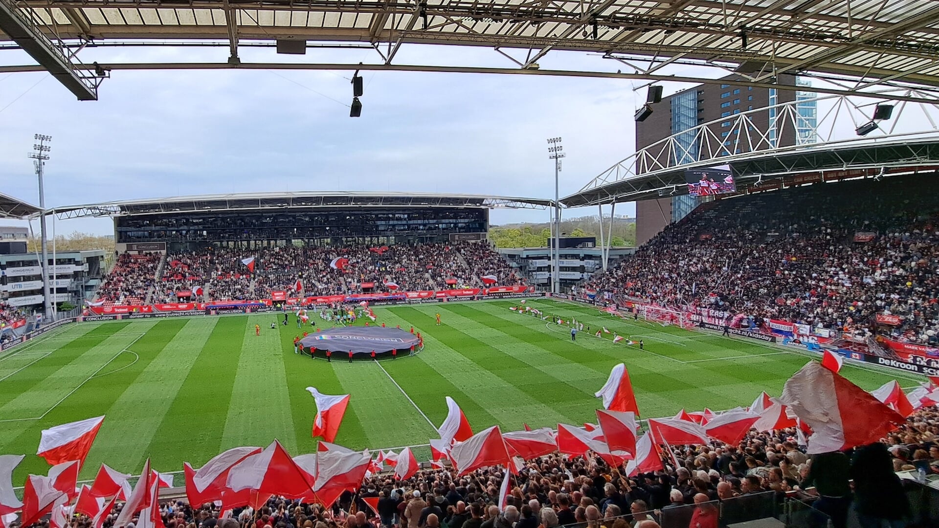 FC Utrecht-assistent Rob Penders wordt nieuwe hoofdtrainer Roda JC ...