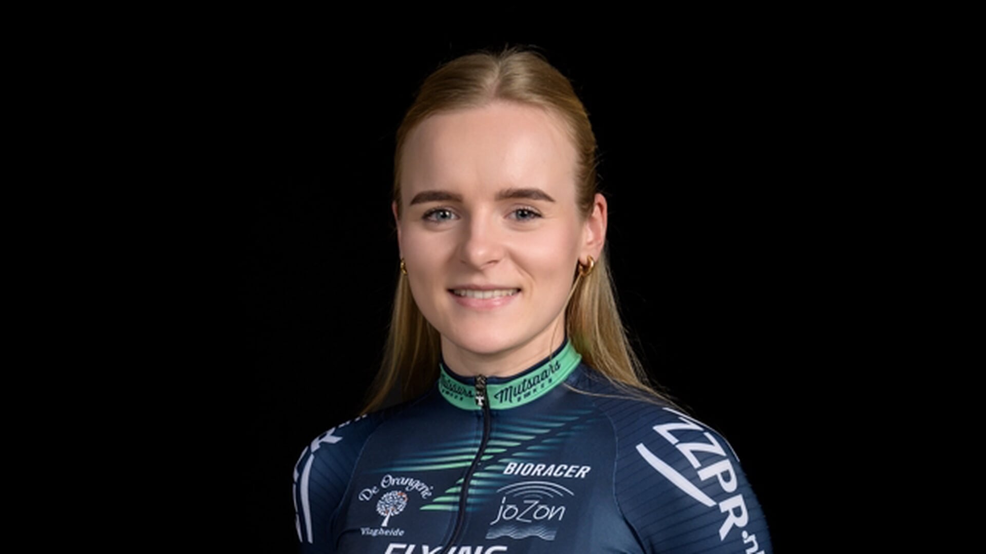 Sanne van Heel en Femke Gerritse zegevieren