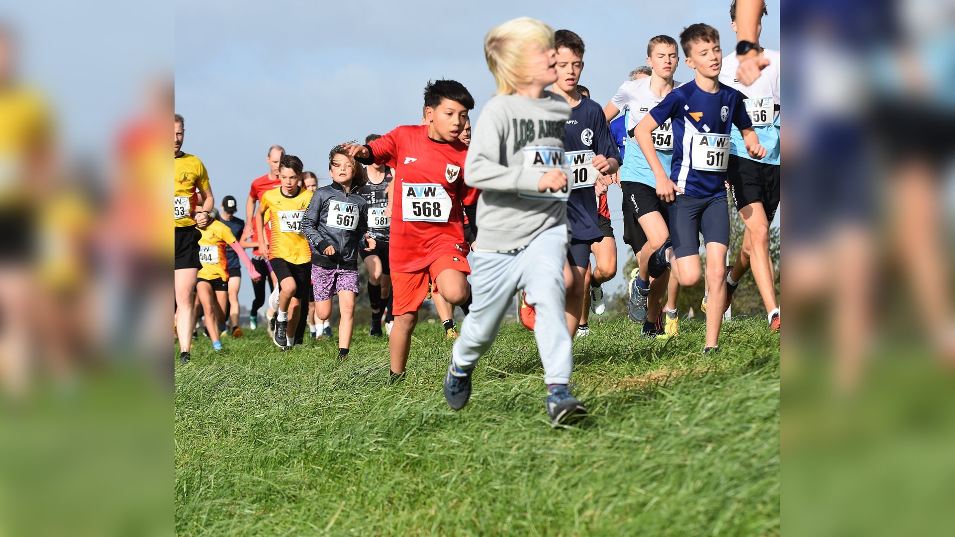 Westerstorm bij opening AVW Daamen-crosscircuit