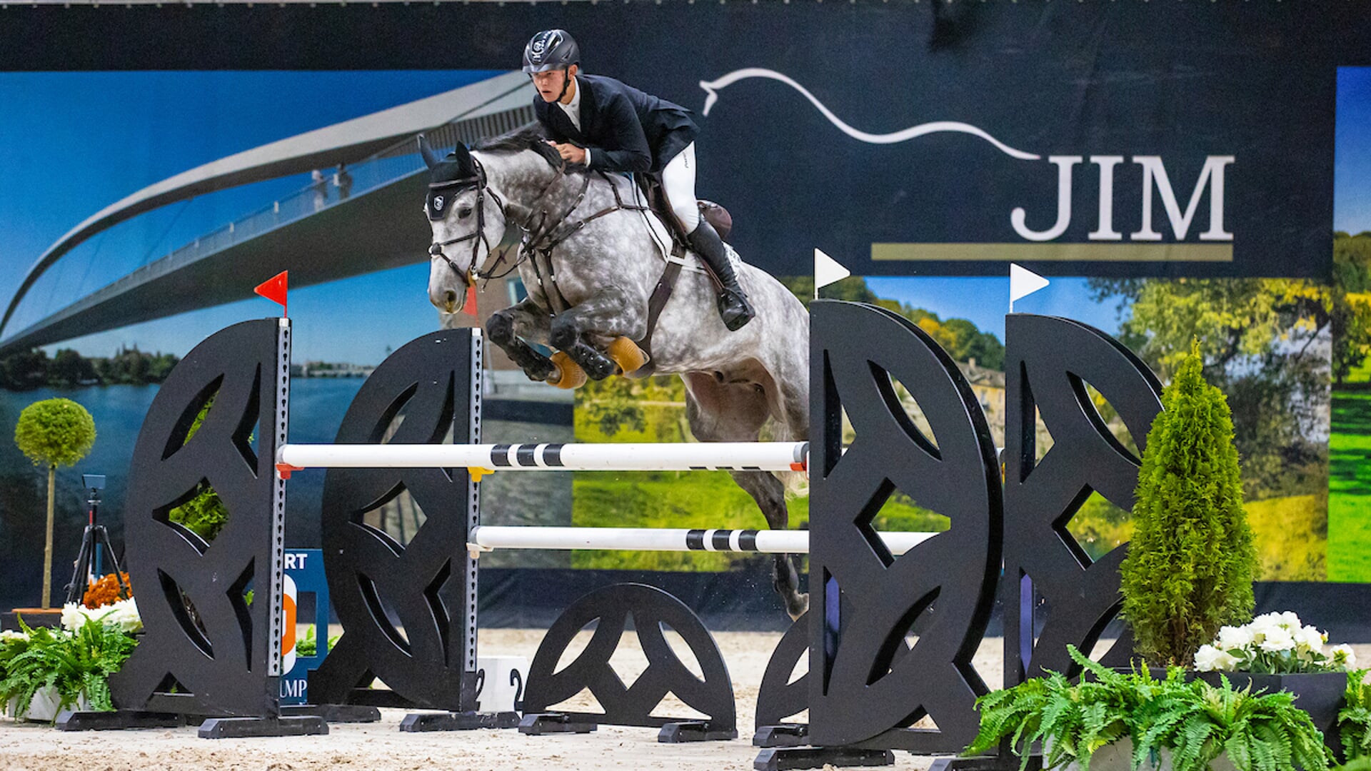 Jumping Indoor Maastricht | Vijftienjarige Duitse springruiter Tony ...