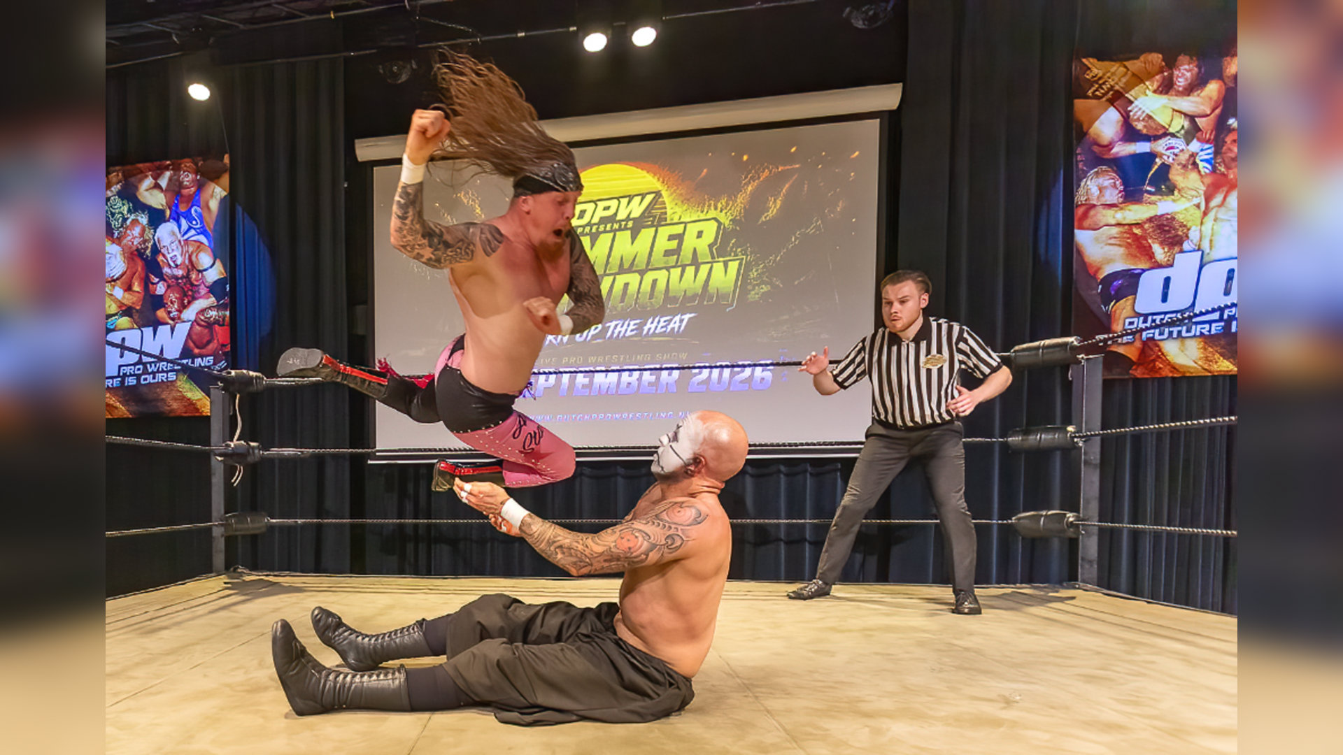 WIN! Kaarten voor Dutch Pro Wrestling in De Hoekstee