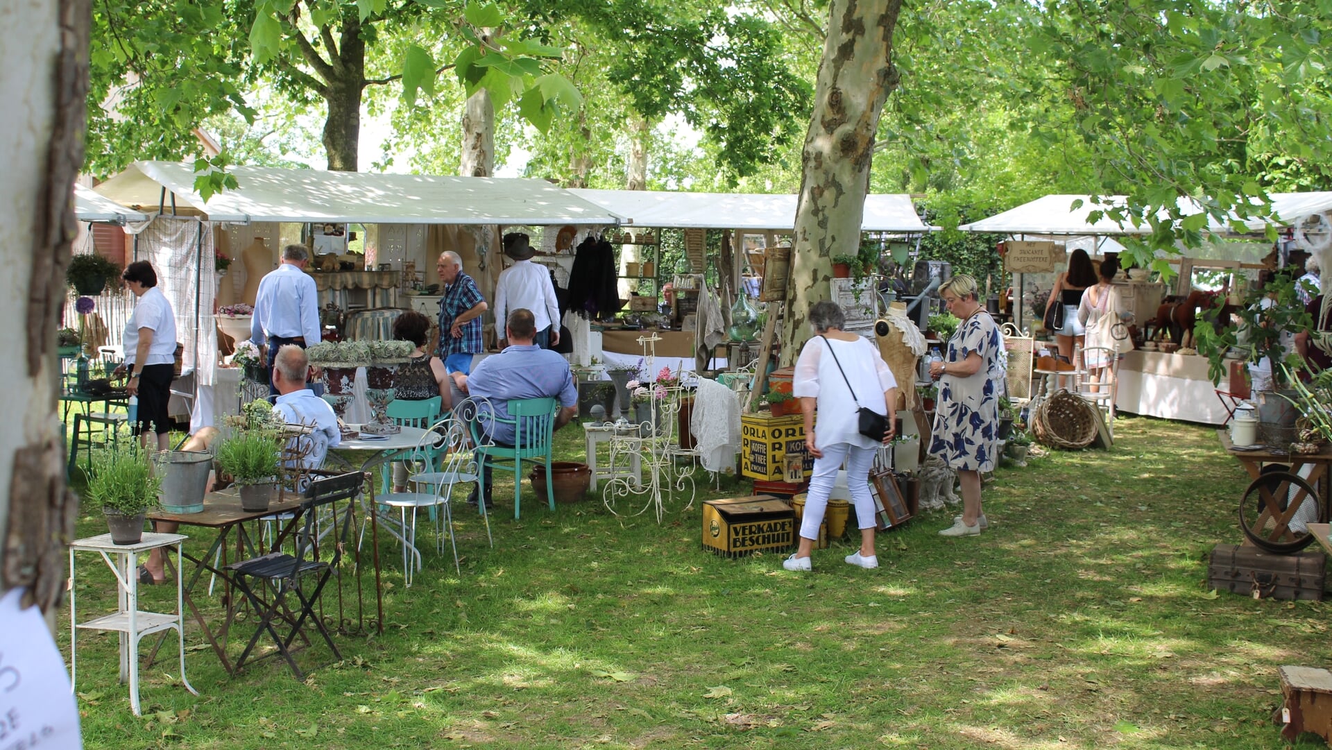 Brocante-erffair bij De Knechtenkamer