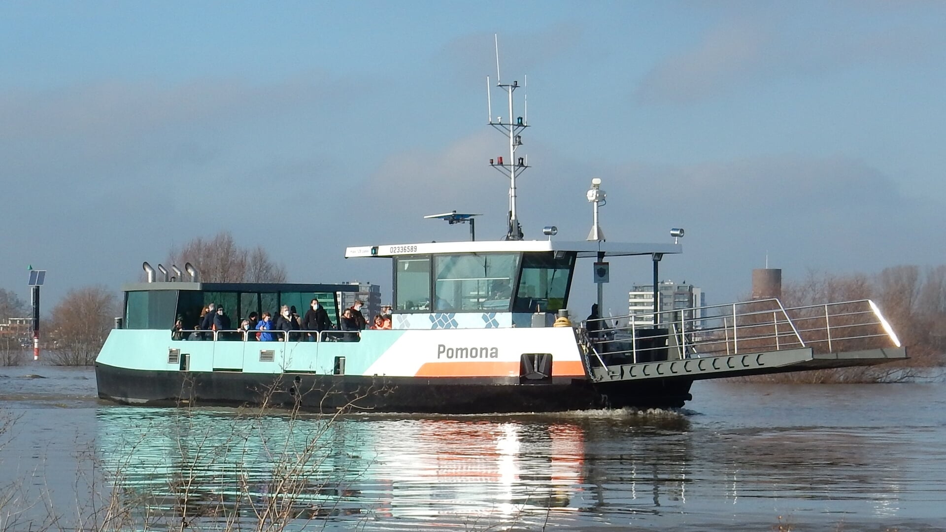 Pont Tiel-Wamel uit de vaart - Demaasenwaler.nl